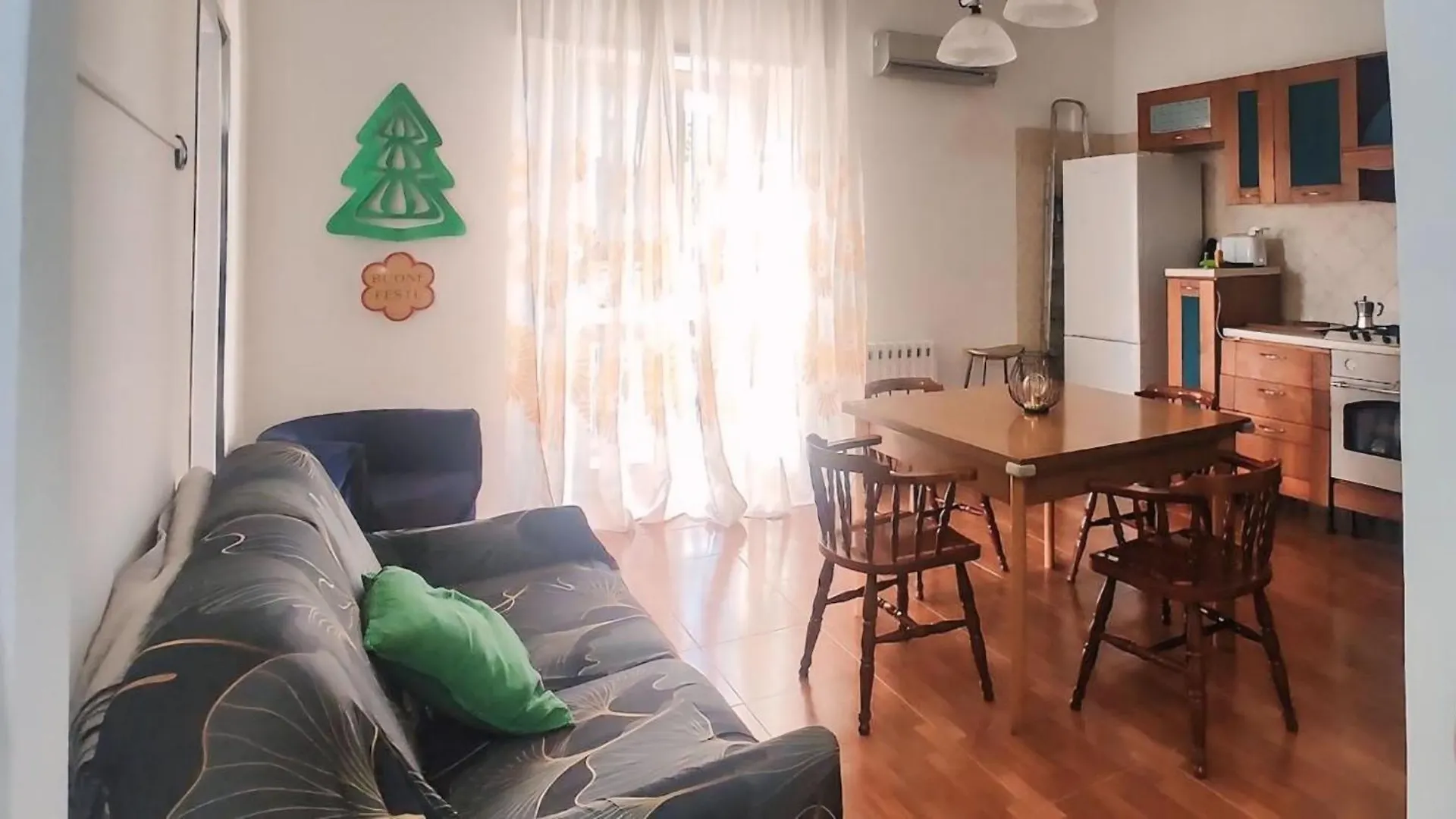 Tra I Giardini Della Scalinata Di San Gennaro Apartment Naples