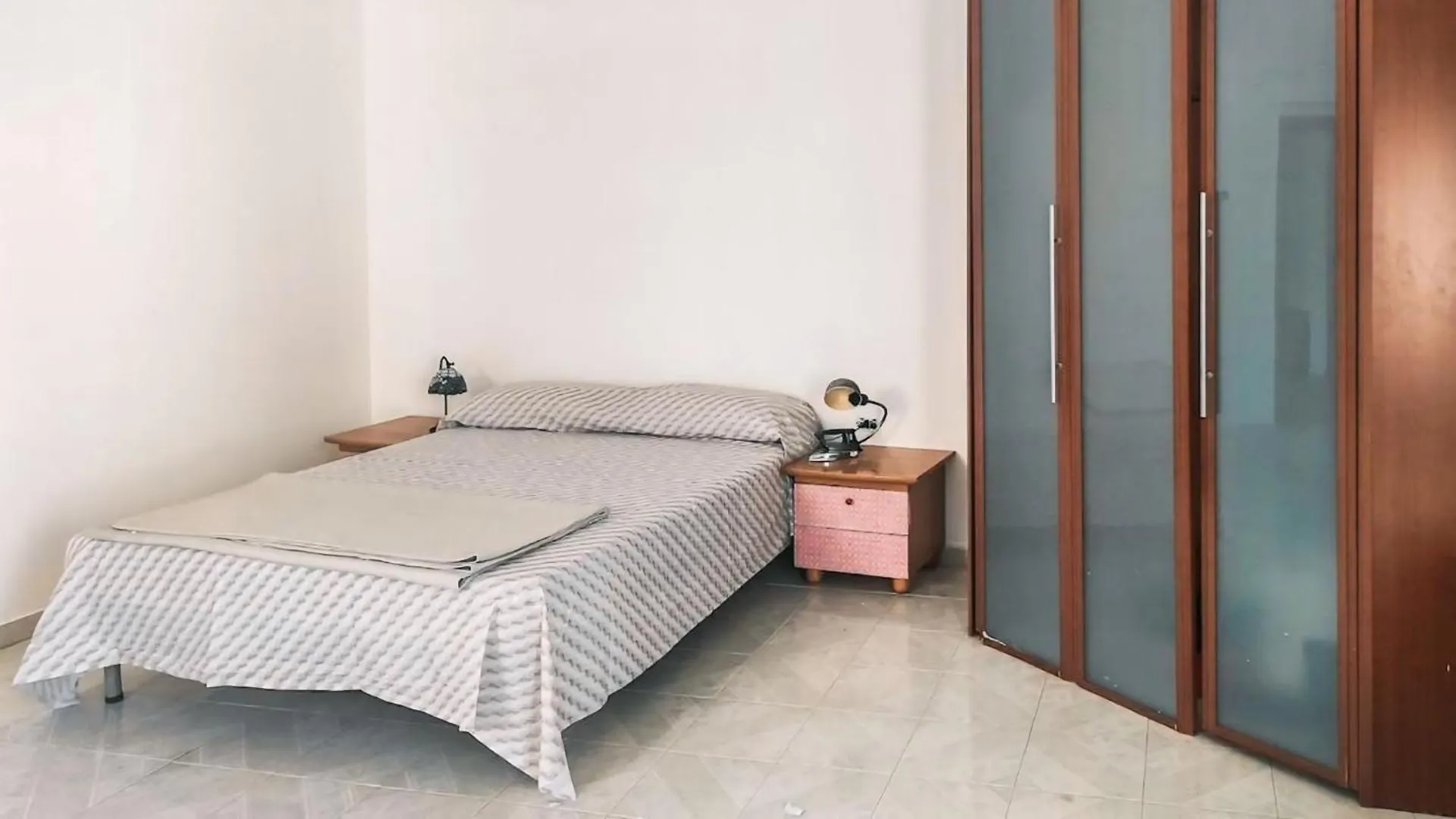 Tra I Giardini Della Scalinata Di San Gennaro Apartment Naples